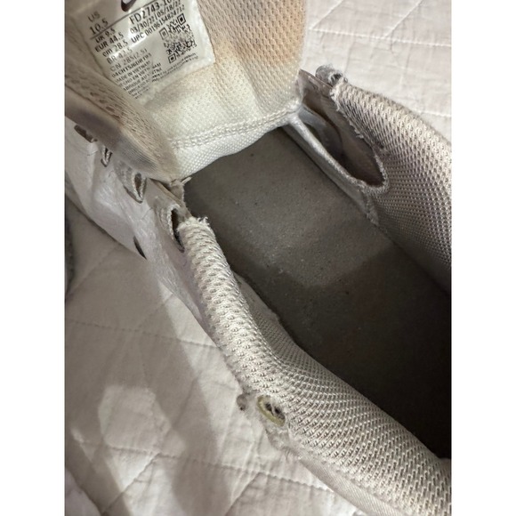 Nike turf, baseball shoes, size men's 10 1/2, 10.5 turf cleates - Picture 5 of 7